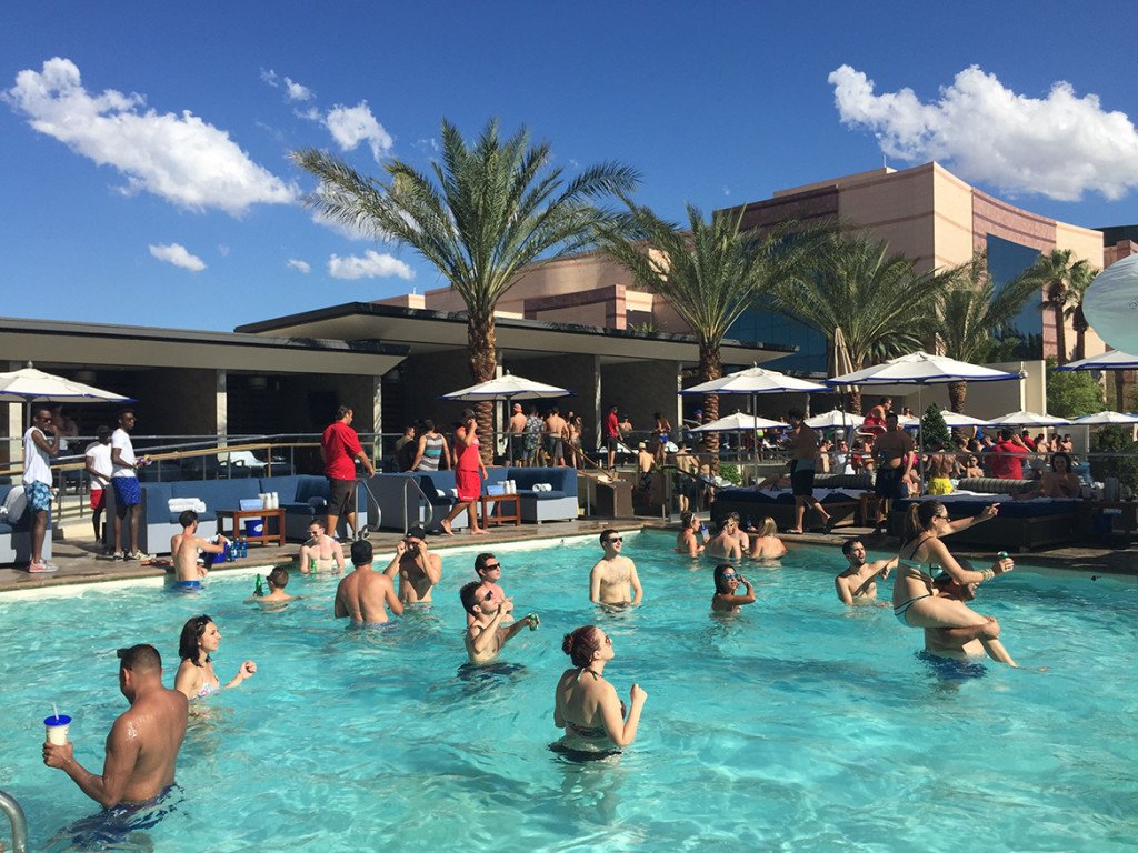 Pool party Wet Republic_hotel MGM Las Vegas_Caesars_07