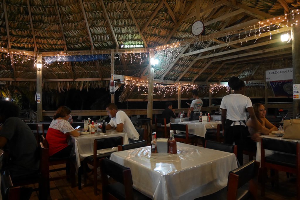 Belize03_Restaurante Birds Isle