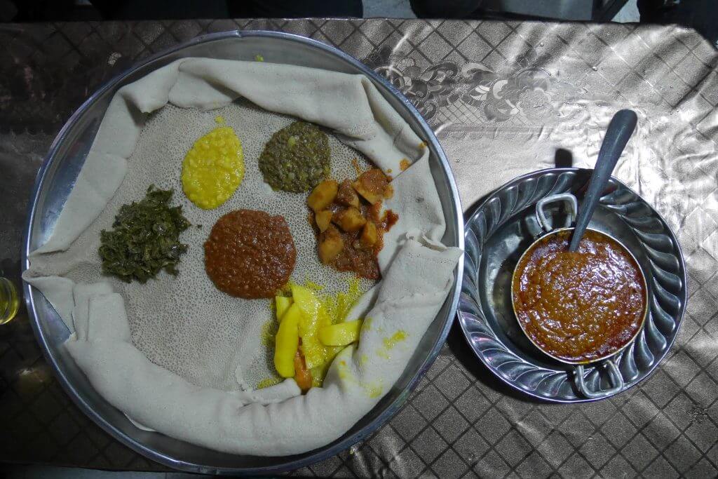 Injera, comida tipica de Adis Abeba