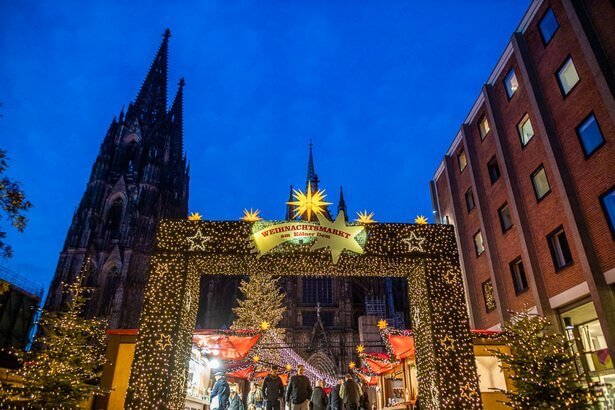 Mercado de Natal em Colonia na Alemanha