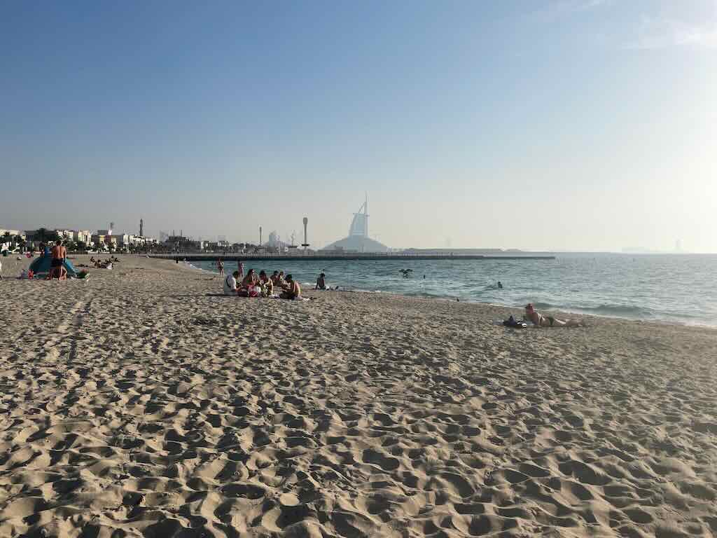 praia em Dubai roteiro dia a dia