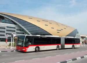 transporte publico em Dubai onibus jpg