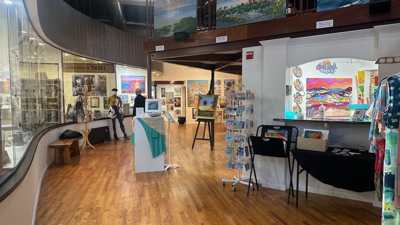 The hub New Smyrna Beach
