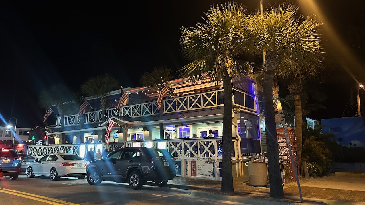 bar flagler avenue New Smyrna Beach