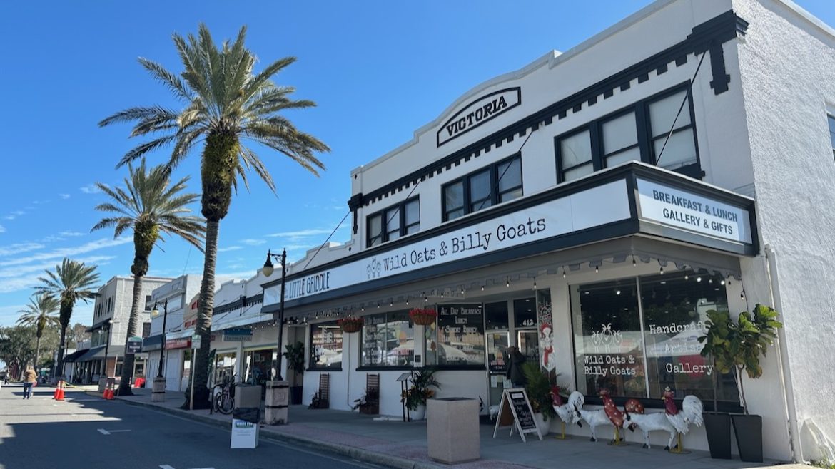 canal street New Smyrna Beach ()